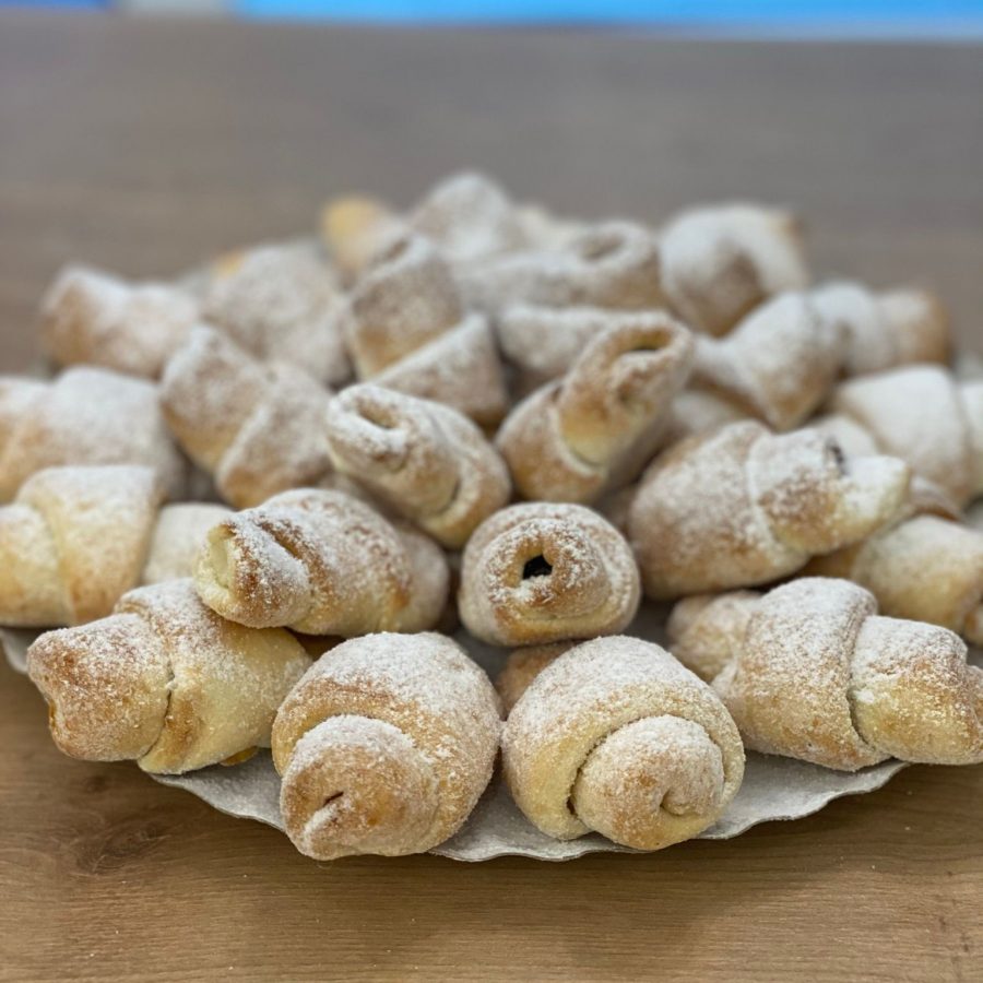 cornulete nush cu ce